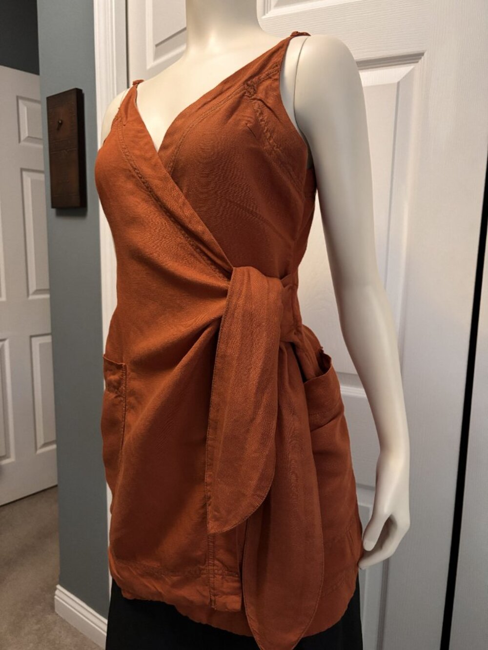 Urban Outfitters Rust Wrap Blouse Size Small - Picture 2 of 4